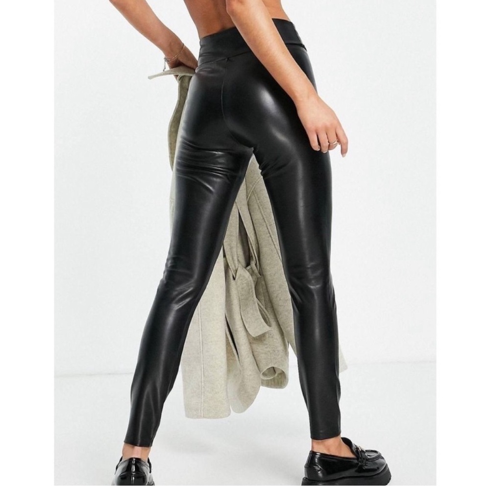 Abercrombie & Fitch Black Faux Leather Pull On Leggings Size XS NWT - Picture 3 of 10